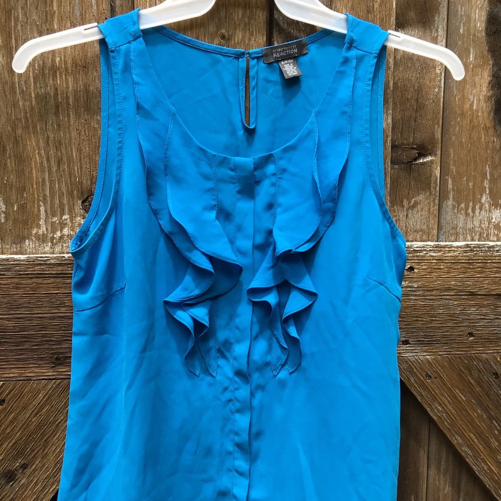 Kenneth Cole v-neck Ruffle front Top small
